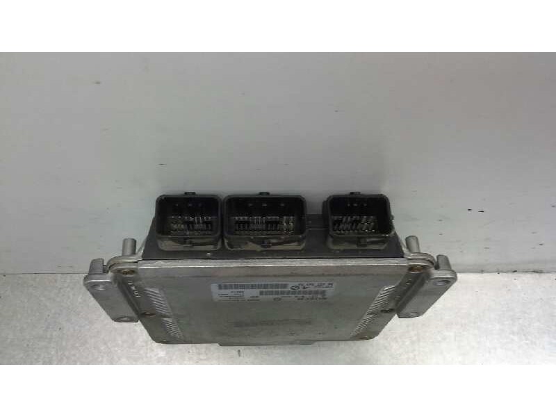 Recambio de centralita motor uce para citroen c5 berlina 2.2 hdi vivace referencia OEM IAM 0281010886 340 