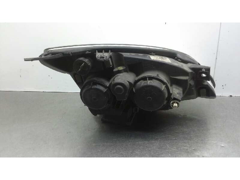 Recambio de faro xenon izquierdo para citroen c5 berlina 2.2 hdi vivace referencia OEM IAM 6204X2  