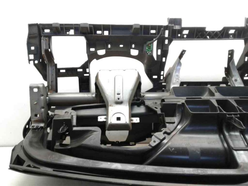 Recambio de salpicadero para peugeot partner kasten confort l1 referencia OEM IAM G110525232840  