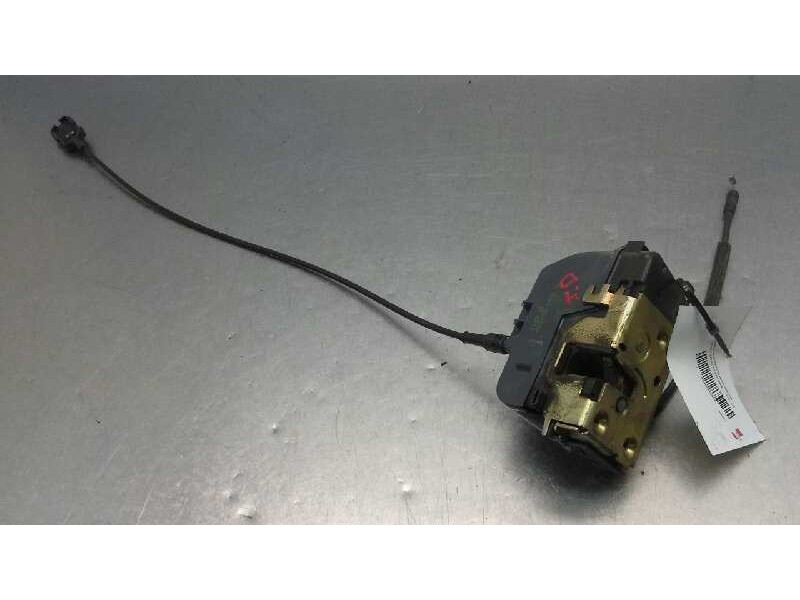 Recambio de cerradura puerta trasera derecha para renault scenic ii 1.9 dci diesel referencia OEM IAM   