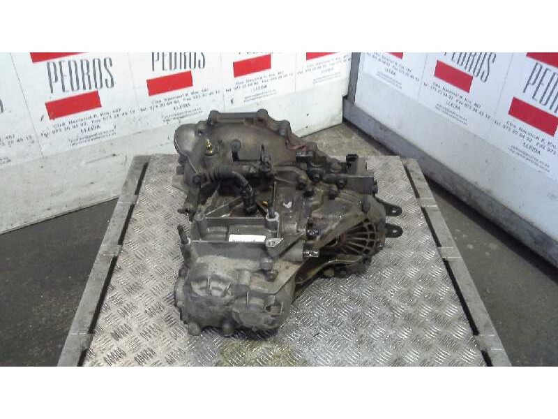 Recambio de caja cambios para hyundai elantra (xd) 2.0 crdi comfort (4-ptas.) referencia OEM IAM 973922  