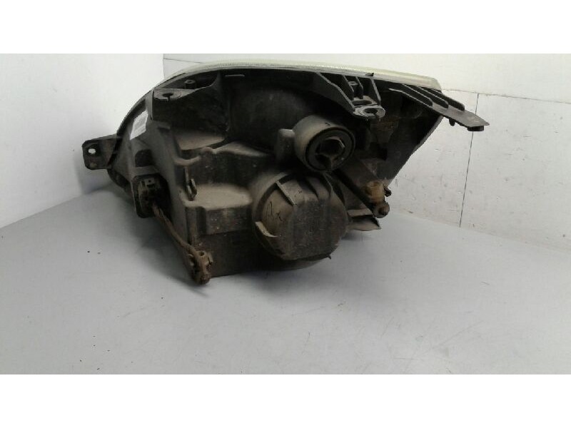 Recambio de faro derecho para ford fiesta (cbk) ambiente referencia OEM IAM 2S6X13W029CE  