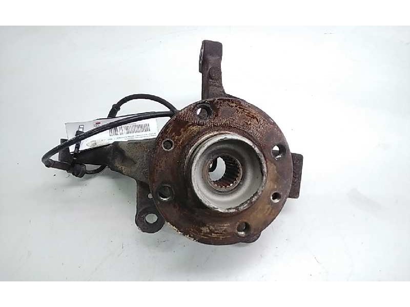 Recambio de mangueta delantera izquierda para renault clio iii confort dynamique referencia OEM IAM   