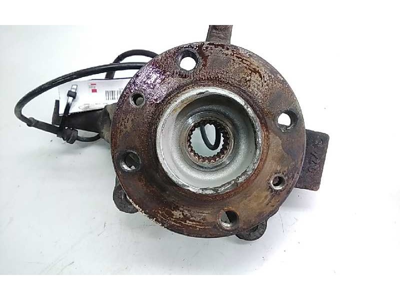 Recambio de mangueta delantera izquierda para renault clio iii confort dynamique referencia OEM IAM   