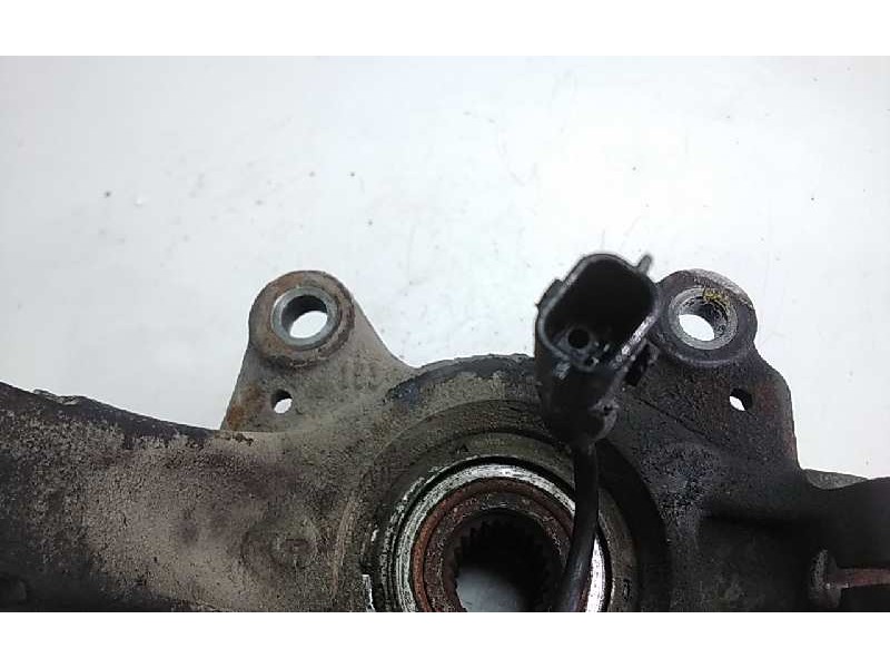 Recambio de mangueta delantera izquierda para renault clio iii confort dynamique referencia OEM IAM   