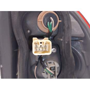 Recambio de piloto trasero izquierdo para toyota corolla station wagon (_e12_) 2.0 d-4d (cde120_) referencia OEM IAM 81561022800
