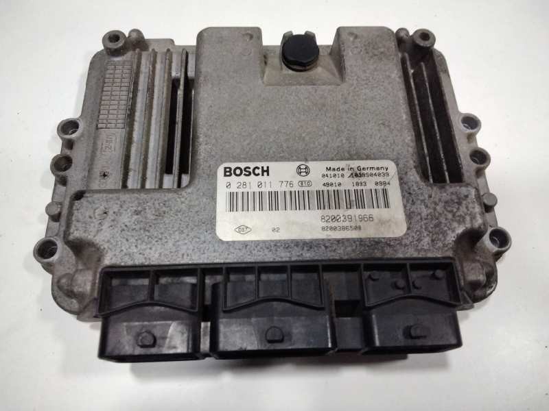 Recambio de centralita motor uce para renault megane ii classic berlina dynamique referencia OEM IAM 0281011776  