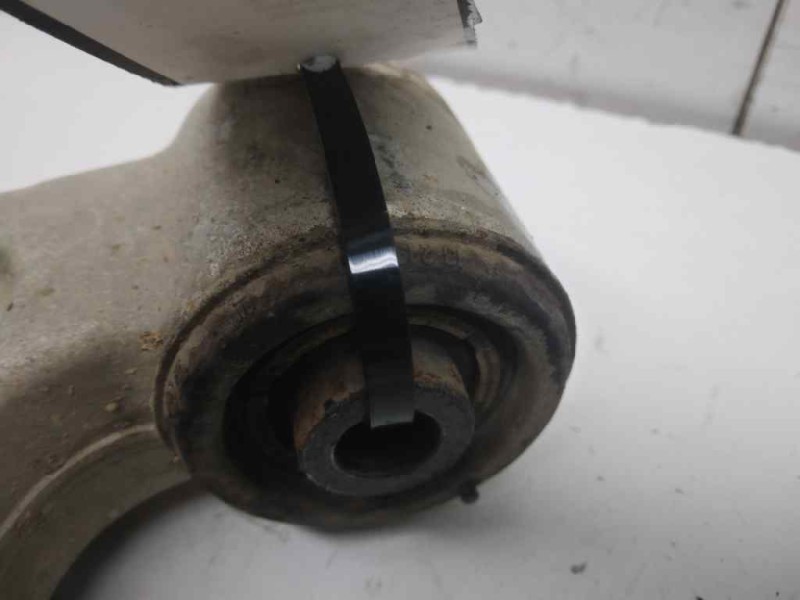 Recambio de brazo suspension superior delantero izquierdo para opel insignia berlina cosmo referencia OEM IAM   