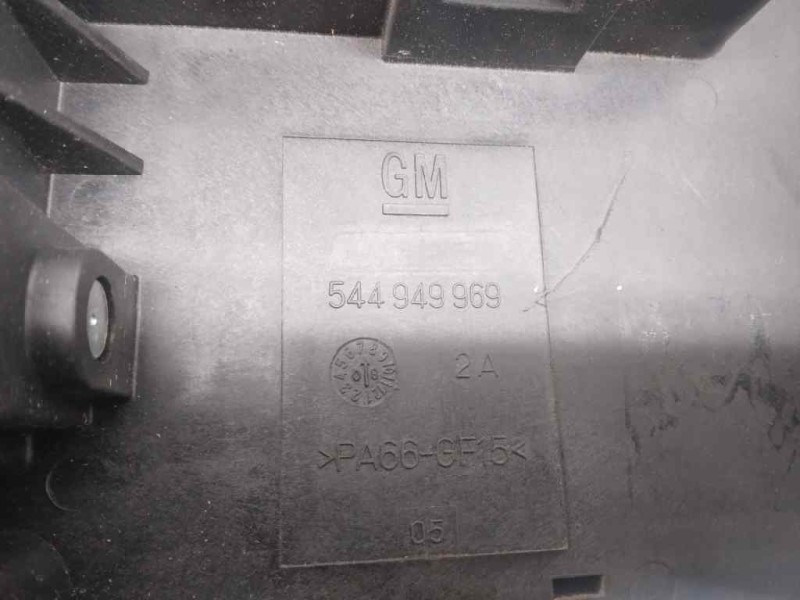 Recambio de caja fusibles para opel insignia berlina cosmo referencia OEM IAM 544949969  