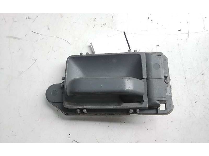 Recambio de maneta interior delantera derecha para peugeot 205 berlina referencia OEM IAM   