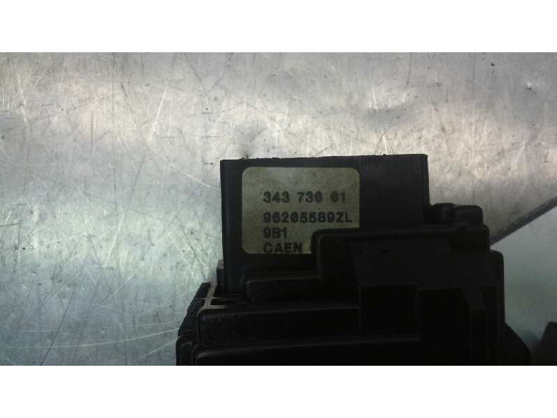 Recambio de mando limpia para citroen xsara berlina 1.6i 16v exclusive referencia OEM IAM 96205589ZL  