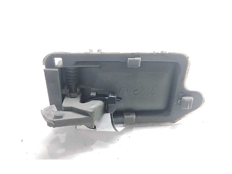 Recambio de maneta interior delantera derecha para peugeot 205 berlina referencia OEM IAM   