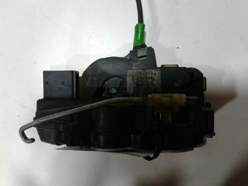 Recambio de cerradura puerta trasera derecha para opel insignia berlina cosmo referencia OEM IAM   