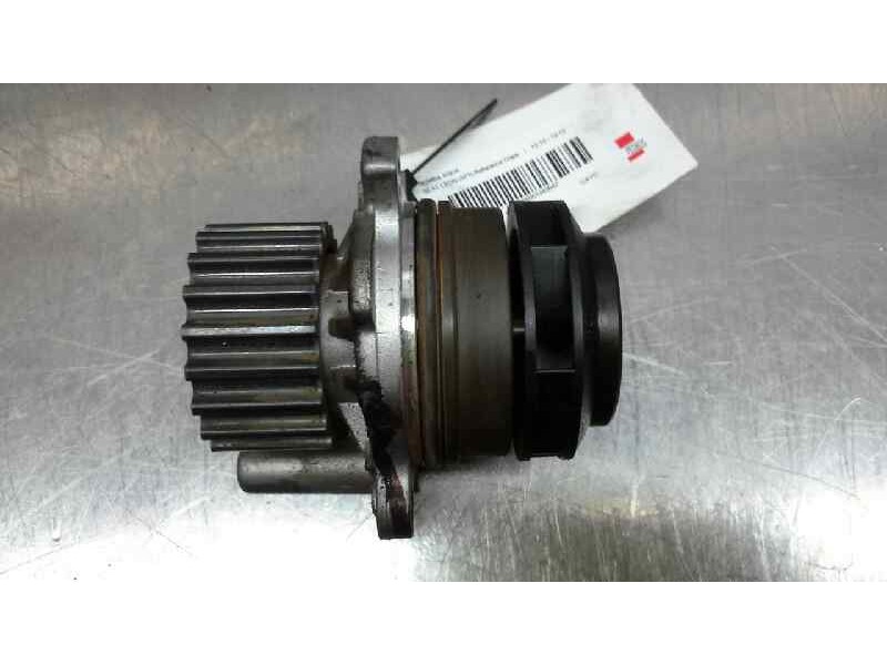 Recambio de bomba agua para seat leon (1p1) reference copa referencia OEM IAM 03L121011P  