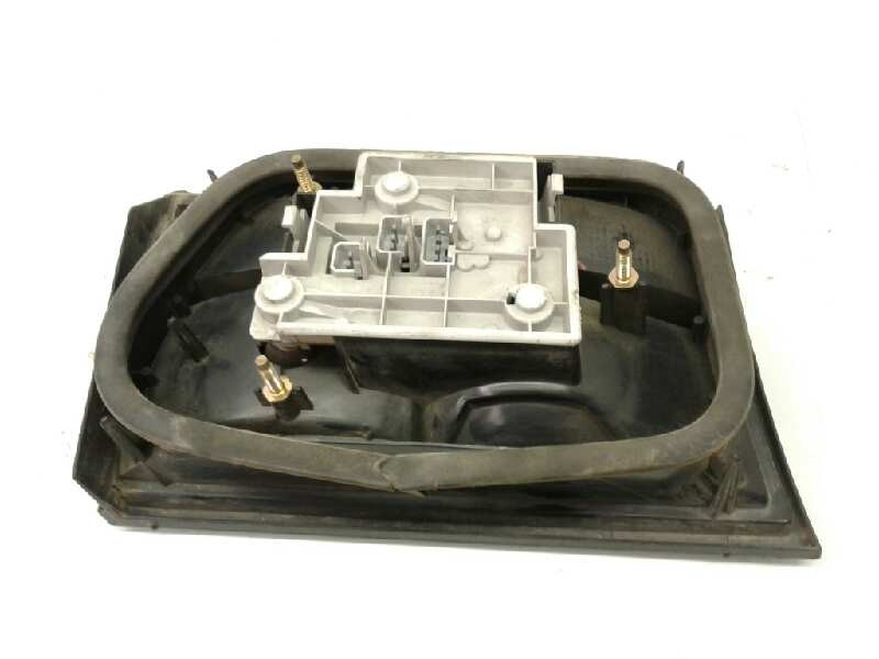 Recambio de piloto trasero derecho porton para citroen xantia berlina 1.9 turbodiesel referencia OEM IAM 29100212D  52433