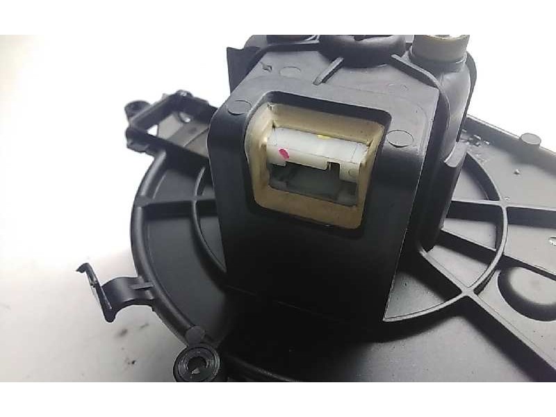 Recambio de motor calefaccion para peugeot partner kasten confort l1 referencia OEM IAM 181428100  