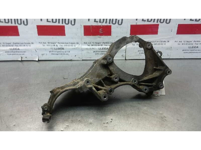 Recambio de soporte alternador para opel movano (2004 =>) furgón corto l1h1 2.8t referencia OEM IAM 8200457446  