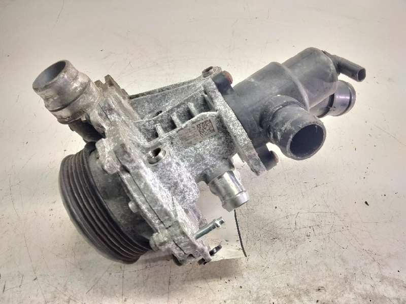 Recambio de bomba agua para mercedes clase cla (w117) 2.1 cdi cat referencia OEM IAM A6512000501 A65120007 