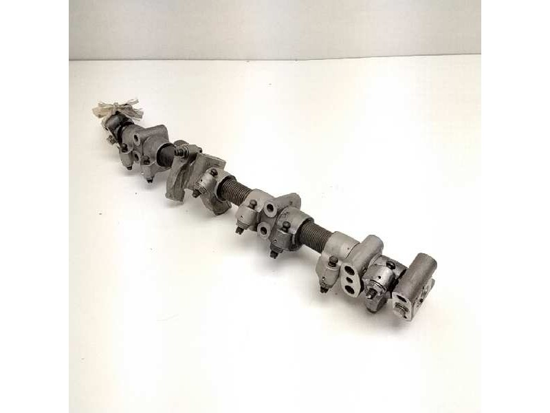 Recambio de eje balancines para nissan terrano/terrano.ii (r20) referencia OEM IAM   52645