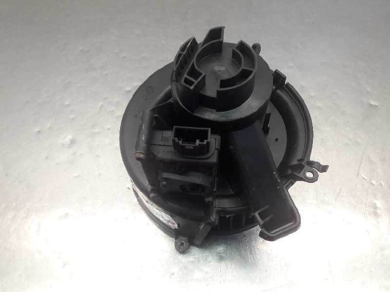 Recambio de motor calefaccion para opel zafira a blue line referencia OEM IAM 13159913 116330 