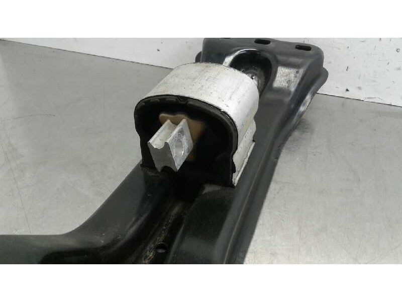 Recambio de soporte caja cambios inferior para mercedes clase c (w205) lim. c 220 cdi bluetec (205.004) referencia OEM IAM A2052
