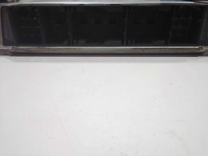 Recambio de centralita motor uce para bmw serie 3 berlina (e46) 320d referencia OEM IAM 0281010205  