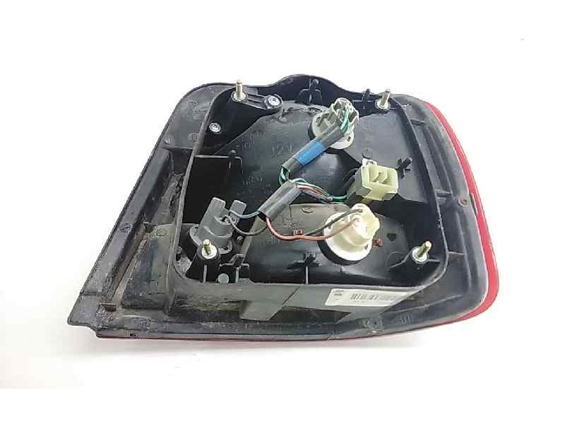 Recambio de piloto trasero izquierdo para hyundai lantra berlina (rd) referencia OEM IAM   53037