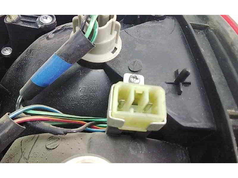 Recambio de piloto trasero izquierdo para hyundai lantra berlina (rd) referencia OEM IAM   53037