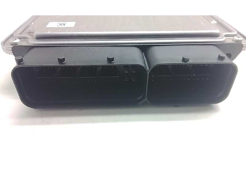 Recambio de centralita motor uce para seat arona referencia OEM IAM 04C907309BP  