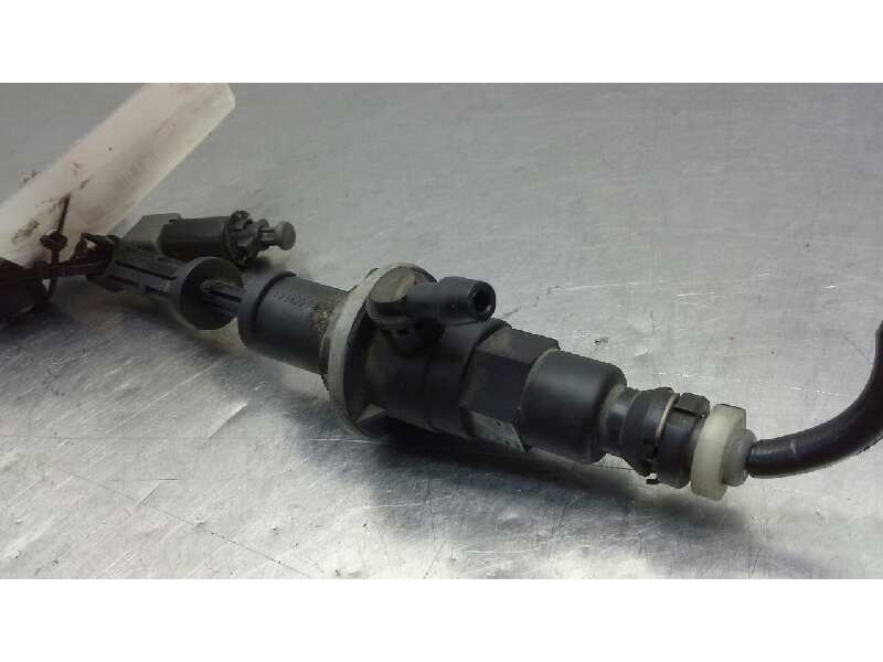 Recambio de pedal embrague para opel movano (2004 =>) combi corto l1h1 2.8t referencia OEM IAM 20739A00  