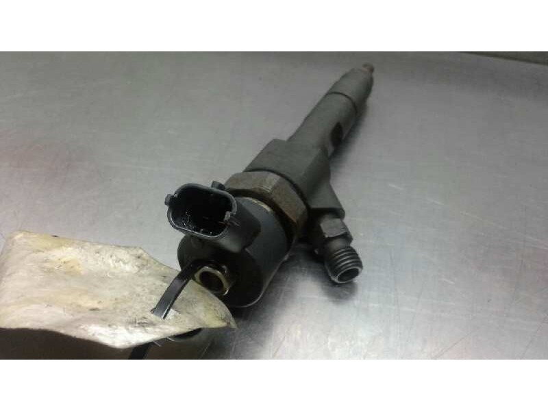 Recambio de inyector para renault laguna ii (bg0) 1.9 dci diesel referencia OEM IAM 0445110110B  