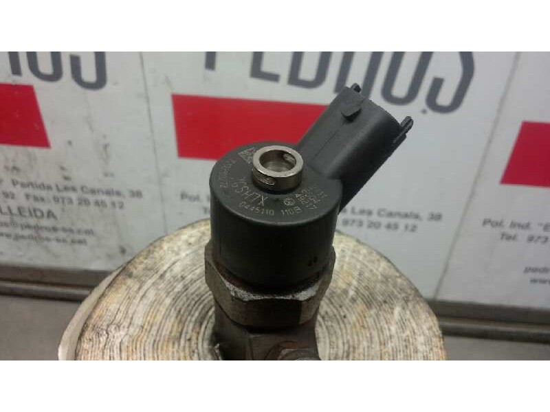 Recambio de inyector para renault laguna ii (bg0) 1.9 dci diesel referencia OEM IAM 044510110B  