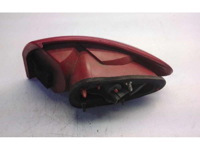 Recambio de piloto trasero izquierdo para alfa romeo 147 (190) 1.9 jtd distinctive referencia OEM IAM 0046556346  