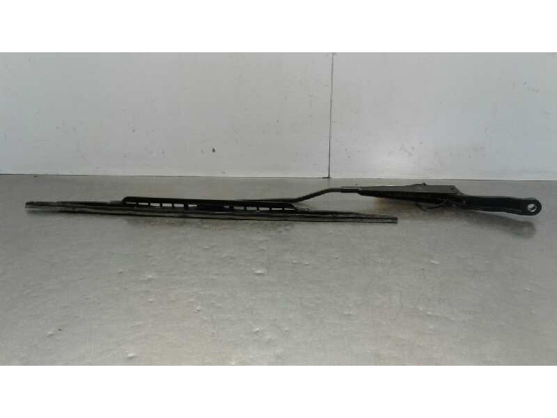 Recambio de brazo limpia delantero derecho para peugeot 206 berlina xt referencia OEM IAM 6429S0  