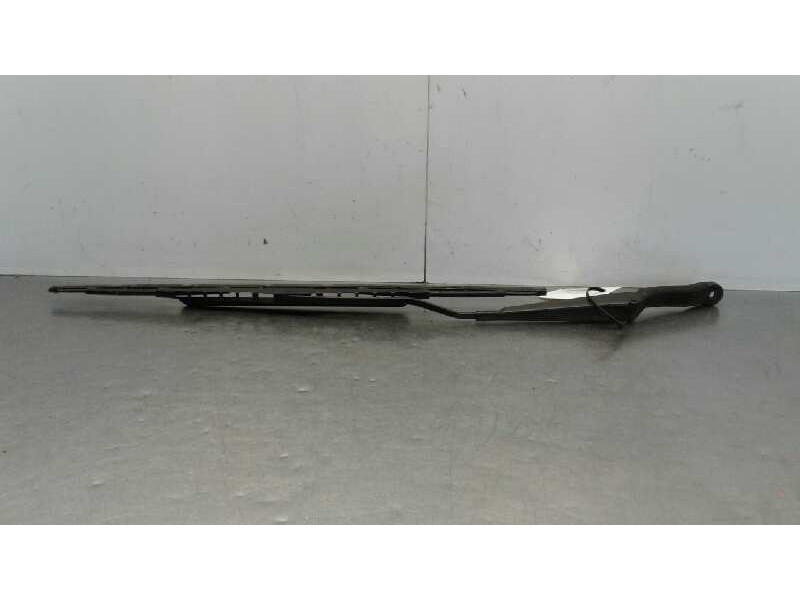 Recambio de brazo limpia delantero derecho para peugeot 206 berlina xt referencia OEM IAM 6429S0  