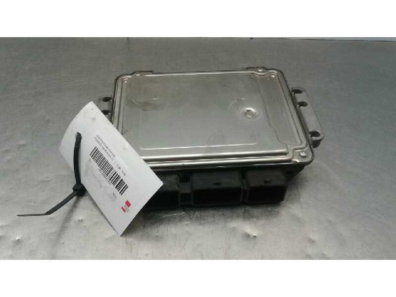 Recambio de centralita motor uce para peugeot 206 berlina xt referencia OEM IAM 0281011784  