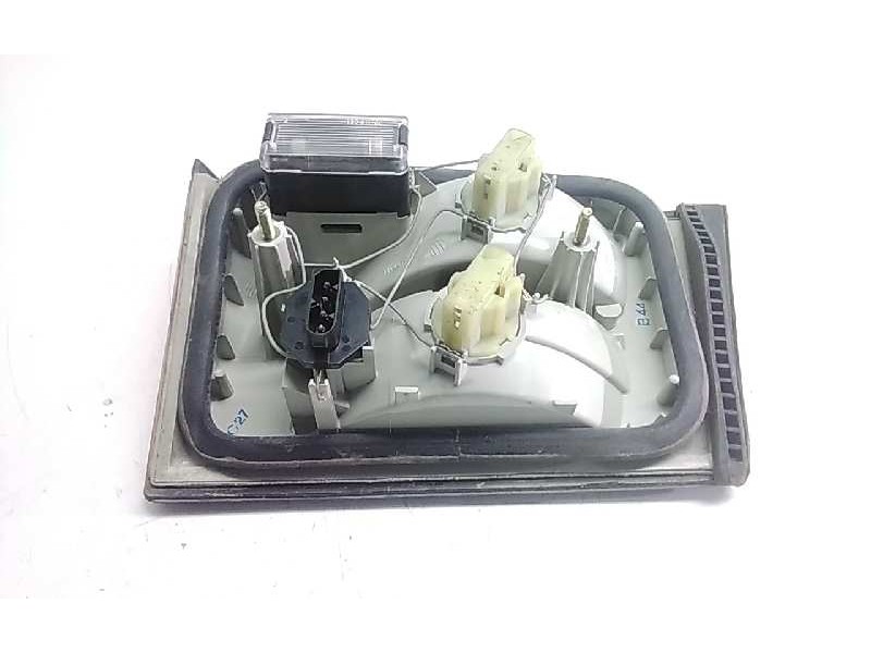 Recambio de piloto trasero izquierdo porton para bmw serie 5 berlina (e34) 518i referencia OEM IAM 13400100  