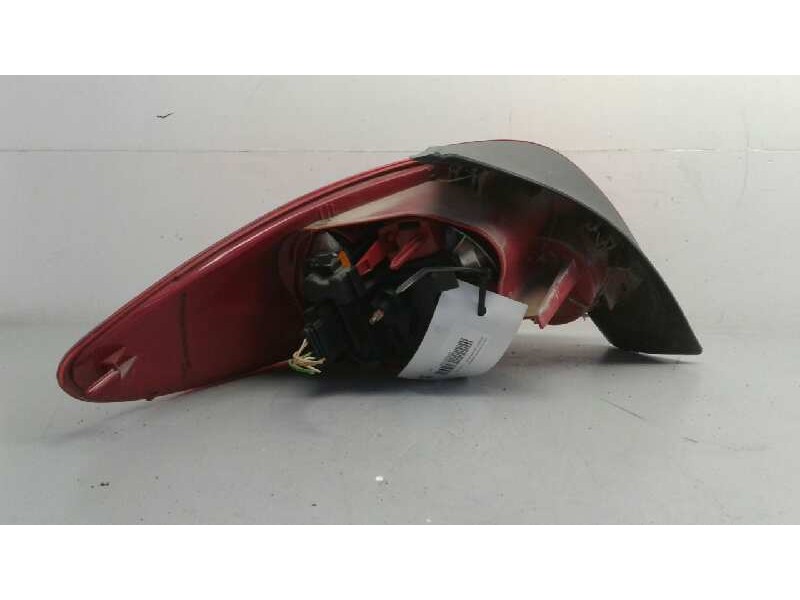 Recambio de piloto trasero derecho para peugeot 206 berlina xt referencia OEM IAM   