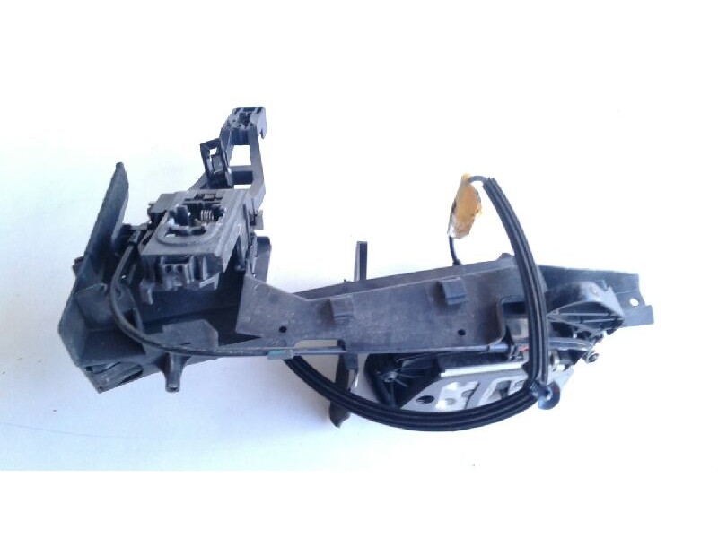 Recambio de cerradura puerta delantera derecha para ford grand c-max trend referencia OEM IAM 1846679  