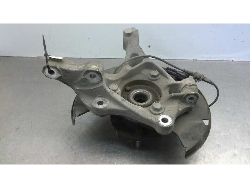 Recambio de mangueta delantera derecha para chevrolet cruze l referencia OEM IAM   