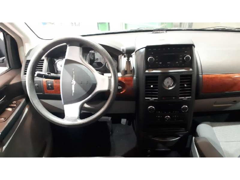 chrysler grand voyager del año 2009
