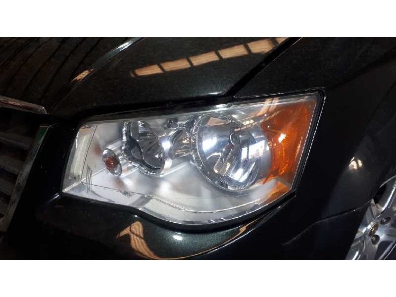 chrysler grand voyager del año 2009