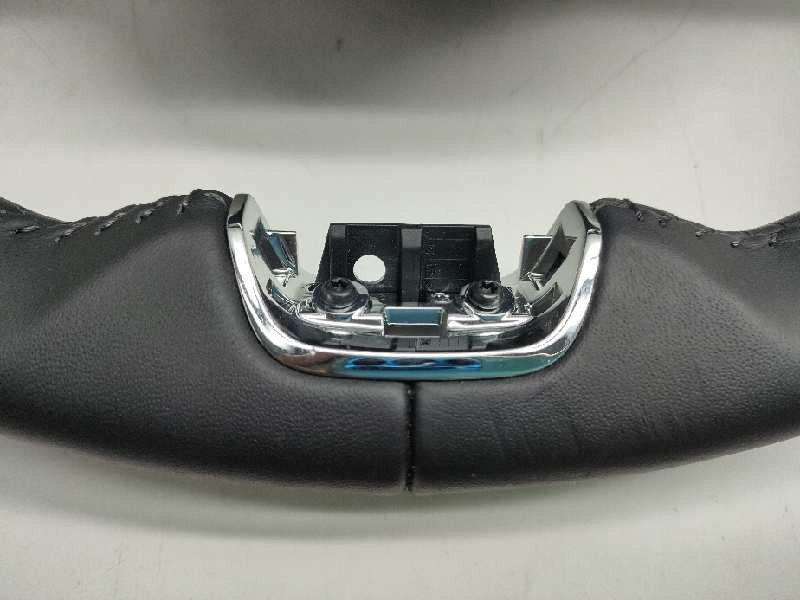 Recambio de volante para skoda fabia referencia OEM IAM 5E3419093A  