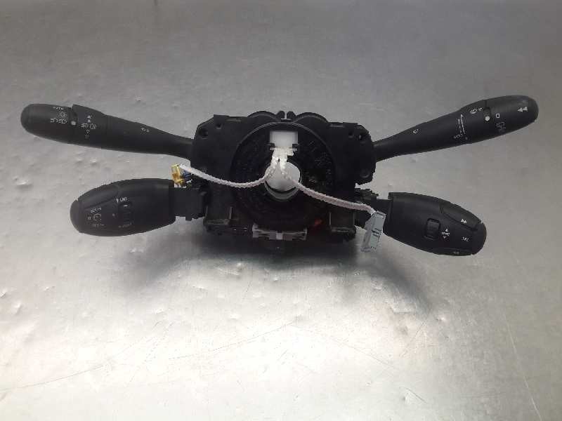 Recambio de mando intermitentes y limpia para peugeot 308 sw referencia OEM IAM 96643943XT STOCK STOCK