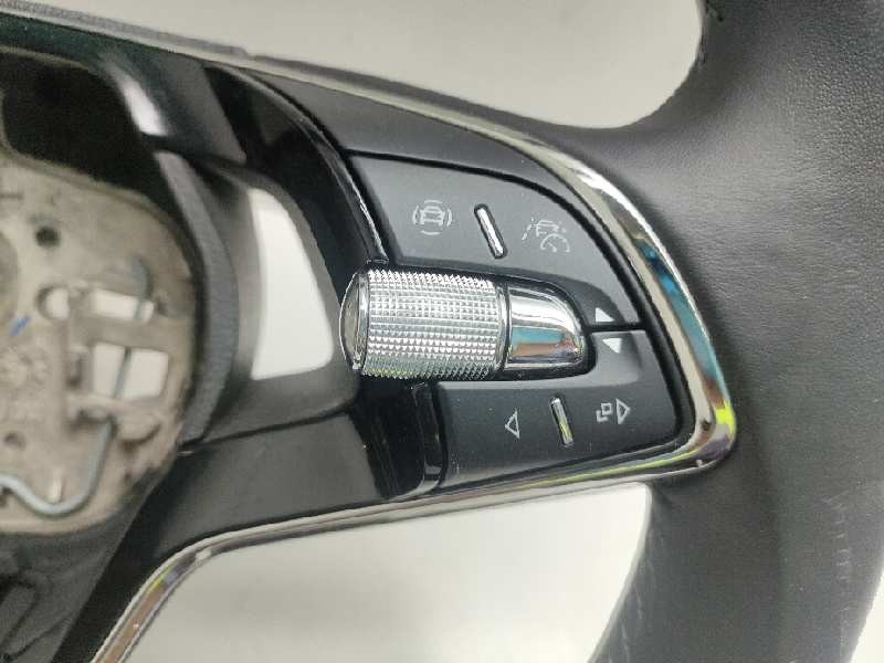 Recambio de volante para volkswagen golf viii lim. (cd1) referencia OEM IAM 5H0959542D  