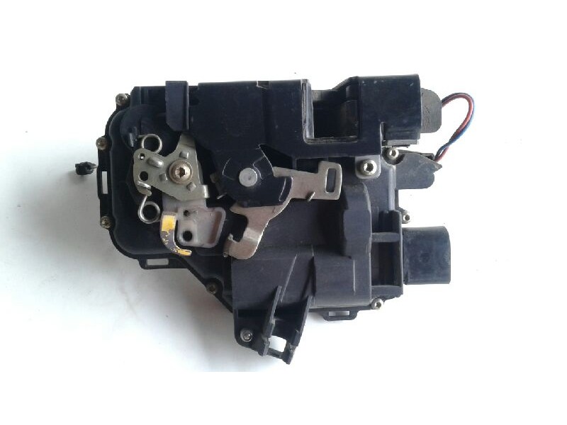 Recambio de cerradura puerta delantera derecha para volkswagen golf iv berlina (1j1) conceptline referencia OEM IAM 6X1837014C  