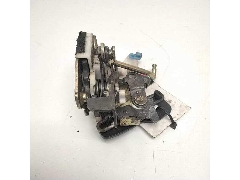 Recambio de cerradura puerta trasera derecha para hyundai accent (x3) 1.3 gls automático referencia OEM IAM   