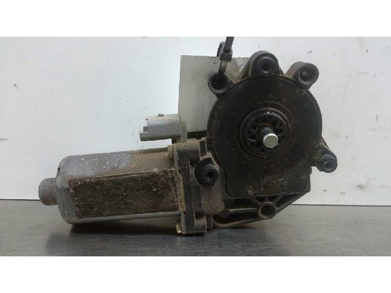 Recambio de motor elevalunas delantero izquierdo para peugeot 206 berlina referencia OEM IAM   