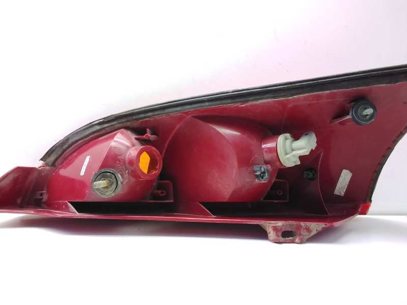 Recambio de piloto trasero derecho para ford focus berlina (cak) ambiente referencia OEM IAM XS4113404AD  