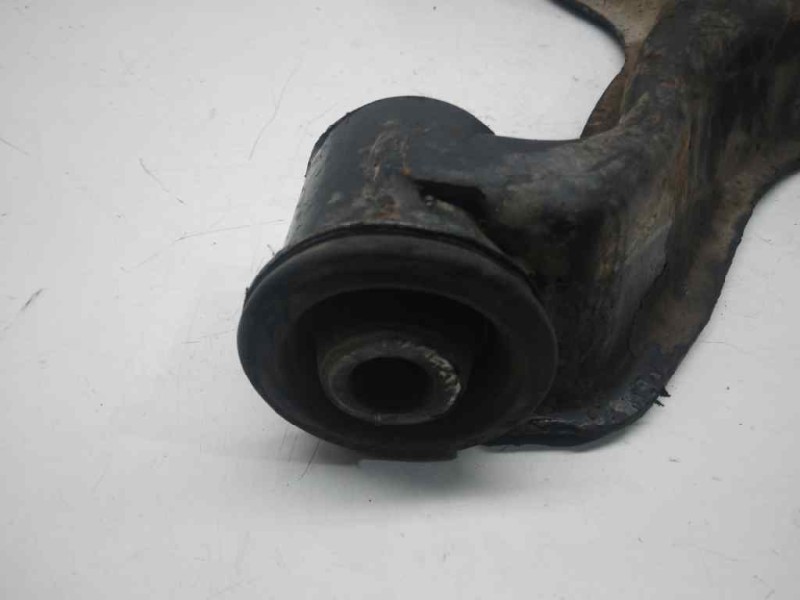 Recambio de brazo suspension inferior delantero izquierdo para mitsubishi montero (v60/v70) 3.2 di-d gls hunter (5-ptas.) refere